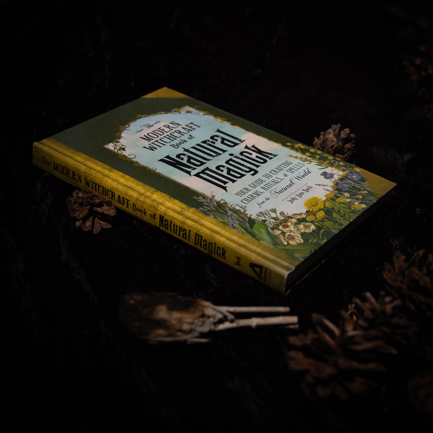 Bok ✦ Modern Witchcraft ✦ Natural Magick