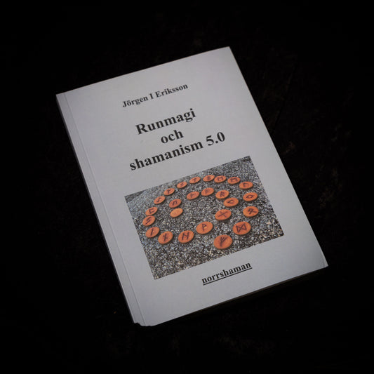 Bok ✦ Runmagi och shamanism 5.0