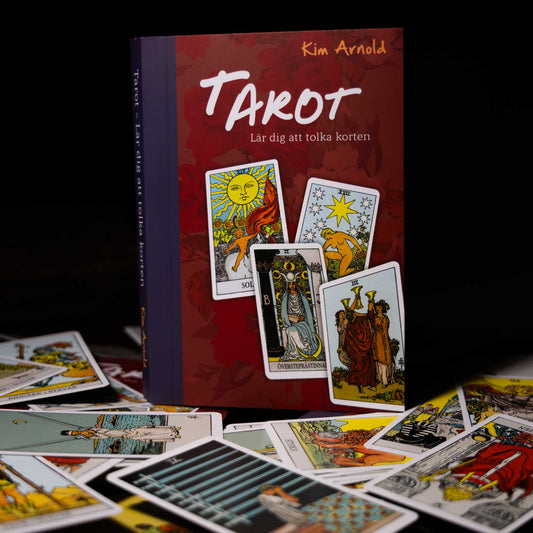 Bok ✦ Tarot – Lär dig tolka korten ✦ Kim Arnold