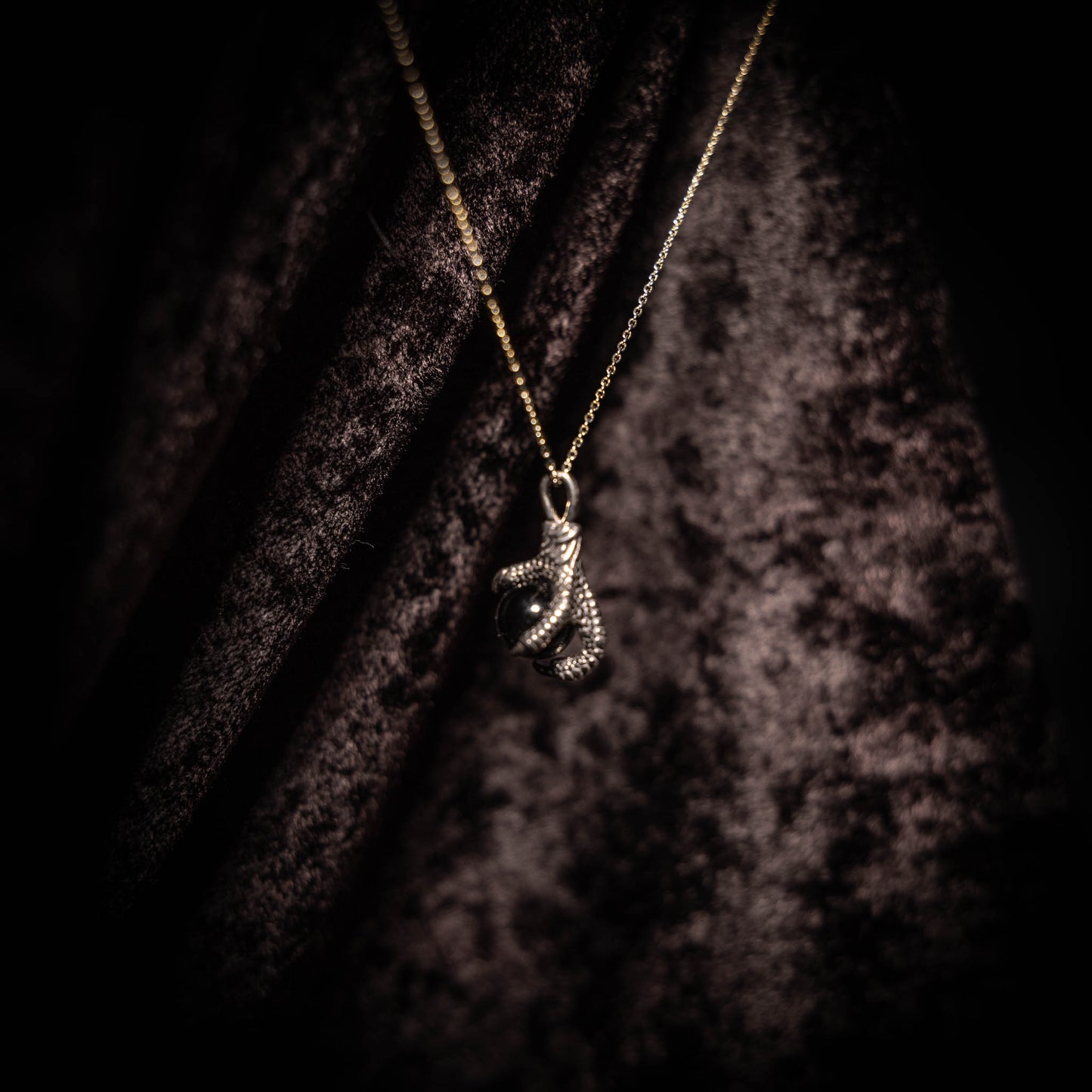 Svart Obsidian ✦ Halsband ✦ Drakklo